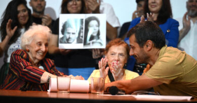 Abuelas de la Plaza de Mayo encuentran al nieto número 139