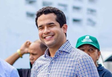 A un año de su elección, Omar Fernández reafirma compromiso con transparencia y cambio generacional