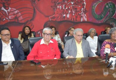 Médicos denuncian agravamiento de situación que originó sus marchas