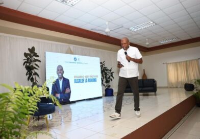 Alcalde de La Romana encabeza foro sobre liderazgo y gobernanza en el PRM