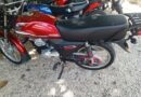 Policía apresa joven por calibrar motocicleta en vía pública San Cristóbal
