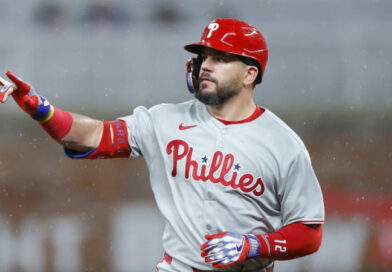 Schwarber pega HR por quinto juego consecutivo, Mattingly consigue su victoria número 900