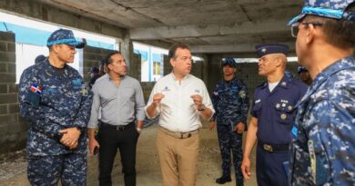 Director General PN y ministro Víctor (Ito) Bisonó supervisan instalaciones de la Escuela para Cadetes Mayor General (R) José Rafael Félix Hermida González en Hatillo, San Cristóbal