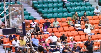 Metros arrancan la fase de eliminación con triunfo contundente; Thamba y Hall lideran ante Reales
