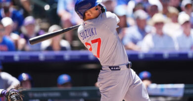 Seiya Suzuki conecta grand slam y los Cachorros apalean a Rockies