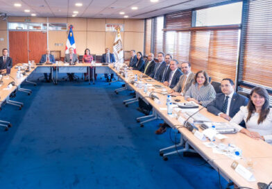El FMI preve economía crecerá 4% y la inflación volverá al rango meta al cierre del 2026