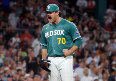 Tolle permite un hit en 7 entradas y los Medias Rojas vence a los Yankees