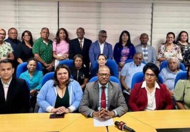 CMD demanda revisar aspectos del Código Penal que podrían criminalizar la práctica médica 