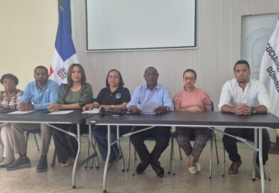 Gremios de salud piden reunión urgente al presidente Luis Abinader