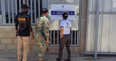 ¡Asombro en San Cristóbal! Cierran fábrica por vender productos vencidos y carne podrida