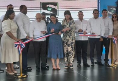 Raquel Peña y director del SNS entregan obras que fortalecen servicios de salud en Valverde
