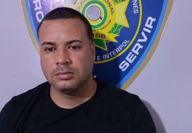 PN apresa a hombre acusado de fingir autorobo de más de US$33 mil en Villa González