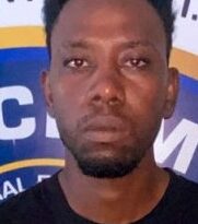 Policía captura a «Cola Negra», acusado de herir de bala a un hombre en Montecristi