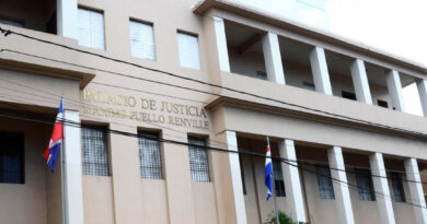 Tribunal impone coerción a procesado por el Ministerio Público por porte ilegal de armas de fuego