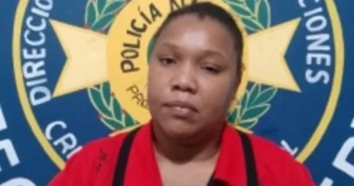 Arrestan en San Cristóbal mujer prófuga por presunta estafa en Barahona