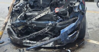 Una joven fallece y varias personas resultan heridas tras colisión entre dos vehículos en carretera SFM-Nagua