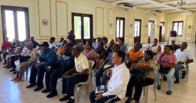 La Unión General de Juntas de Vecinos de San Cristóbal realiza taller sobre salud y seguridad social