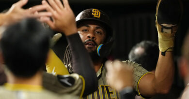 Fernando Tatis Jr. conecta dos jonrones y llega a 19