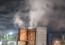 Se incendia furgón cargado de cajas en San Cristóbal