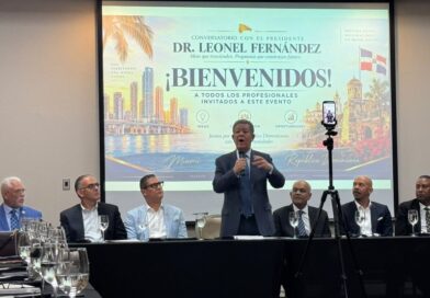 Leonel Fernández lleva a Miami agenda sobre el futuro de la diáspora dominicana