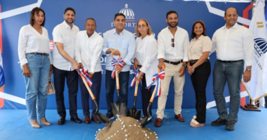 Gobierno inicia construcción de multiuso en Los Cacaos, San Cristóbal