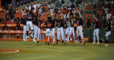 Toros blanquean y dejan a los Gigantes en un hit