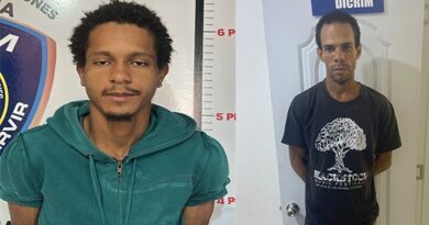 Se entrega un hombre y arrestan a otro por diferentes robos en Valverde