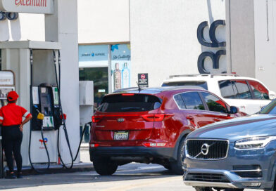 El Gobierno congela el precio de los principales combustibles