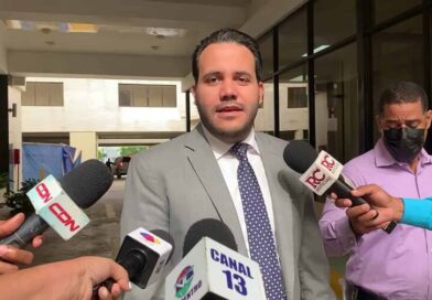 En lo que va del 2026, tres legisladores rompen con los partidos que los llevaron al Congreso